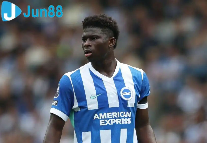 Carlos Baleba được xem là mảnh ghép ưa thích của HLV Ruben Amorim