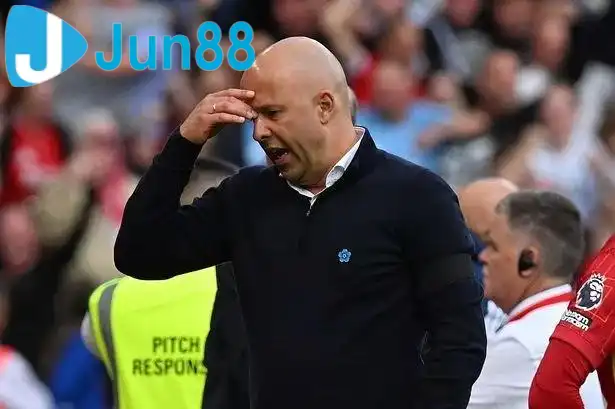 Liverpool đang trải qua những ngày không vui (Ảnh: NBC)