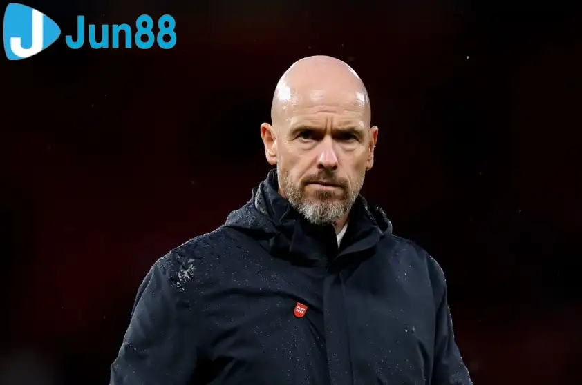 Erik ten Hag có thể trở lại Ngoại hạng Anh dẫn dắt Wolves