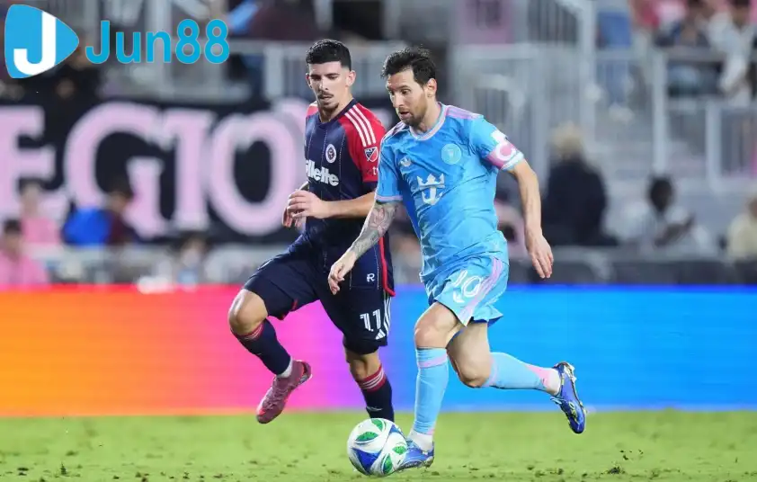 Messi để lại dấu ấn với ba đường kiến tạo trong chiến thắng của Inter Miami trước New England