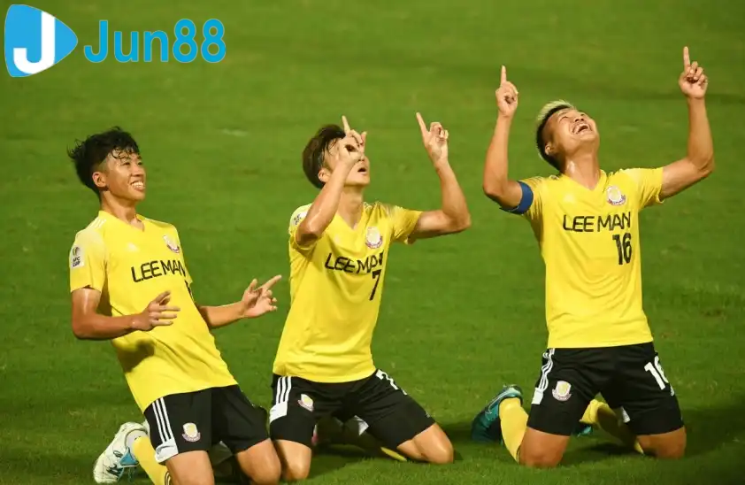 Lee Man Warriors có thể kiểm soát thế trận vượt trội nhờ đẳng cấp và hệ thống chiến thuật ổn định