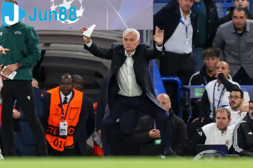 Jose Mourinho đã hết thời - Ảnh: Chelsea Photos